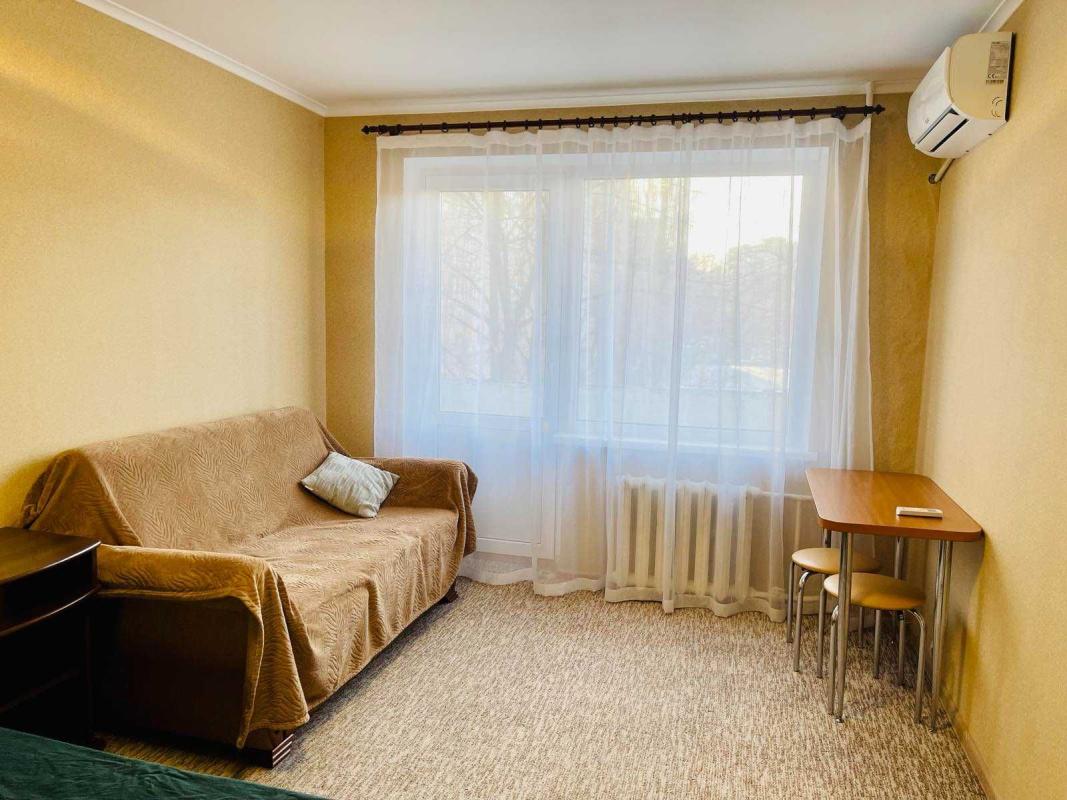 Long term rent 1 bedroom-(s) apartment Myropilska Street 3