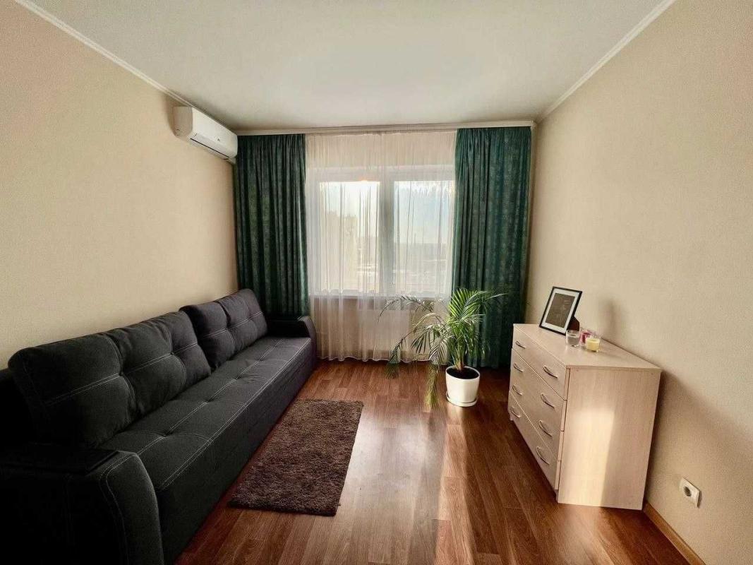 Long term rent 1 bedroom-(s) apartment Sofii Rusovoi Street 7г