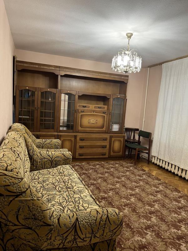 Продаж 2 кімнатної квартири 45 кв. м, Гоголівська вул. 43а