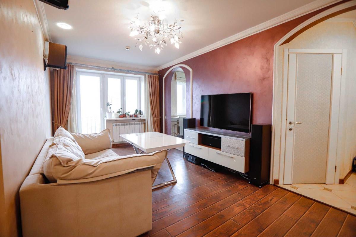 Sale 3 bedroom-(s) apartment 54 sq. m., 23 Serpnya Street 11а