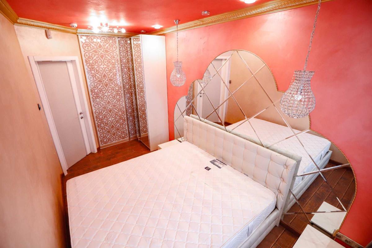 Sale 3 bedroom-(s) apartment 54 sq. m., 23 Serpnya Street 11а
