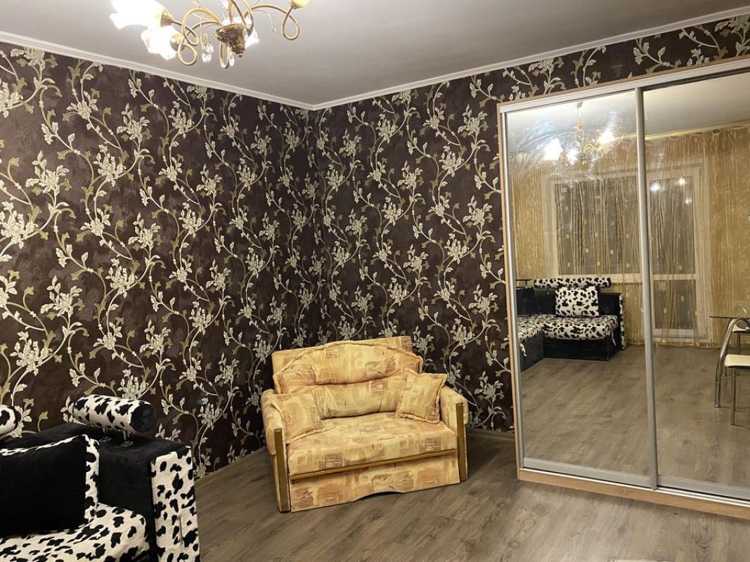 Long term rent 1 bedroom-(s) apartment Revutskoho Street 18а