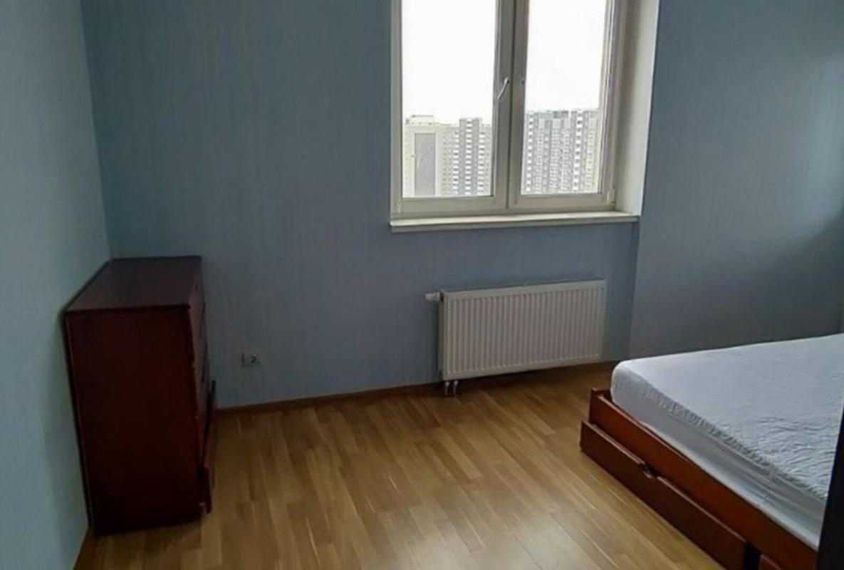 Долгосрочная аренда 3 комнатной квартиры Саломеи Крушельницкой ул. 15