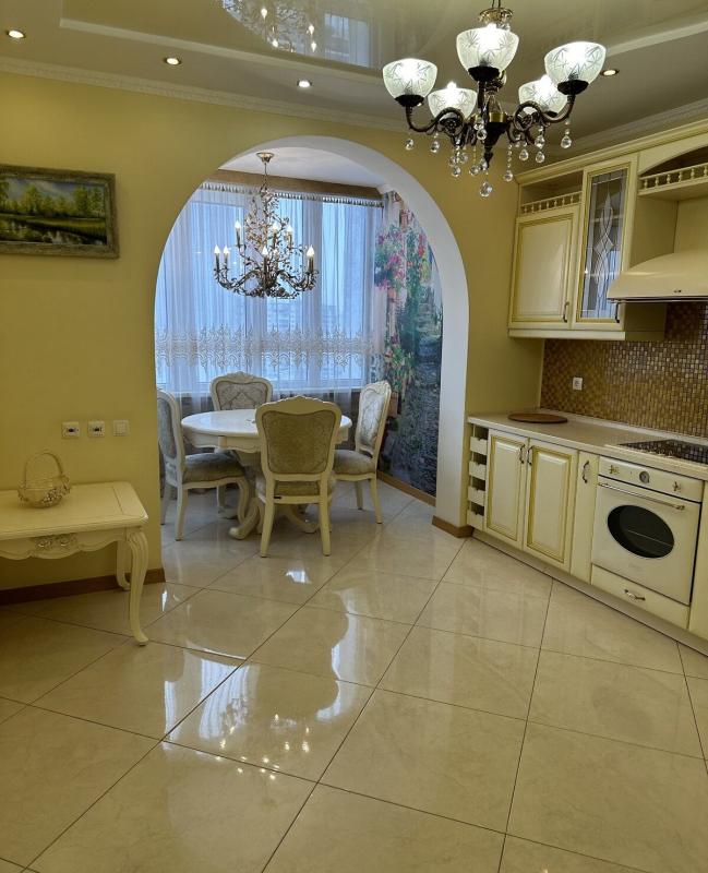 Long term rent 3 bedroom-(s) apartment Holosiivskyi Avenue (40-richchia Zhovtnia Avenue) 30а