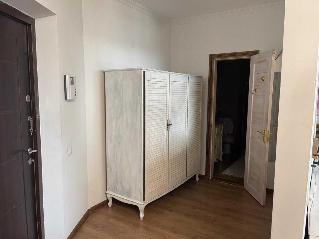 Long term rent 1 bedroom-(s) apartment Zarichna Street