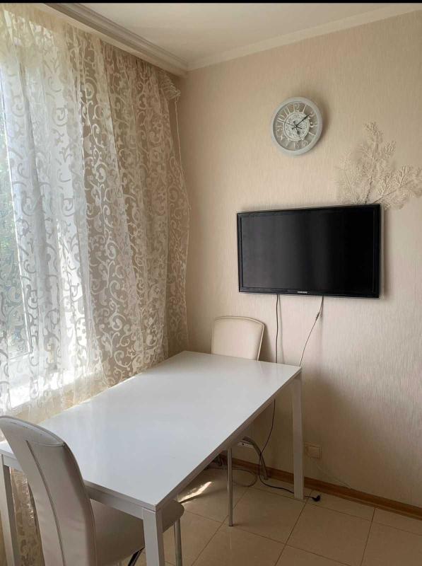 Sale 2 bedroom-(s) apartment 45 sq. m., Traktorobudivnykiv Avenue 110б