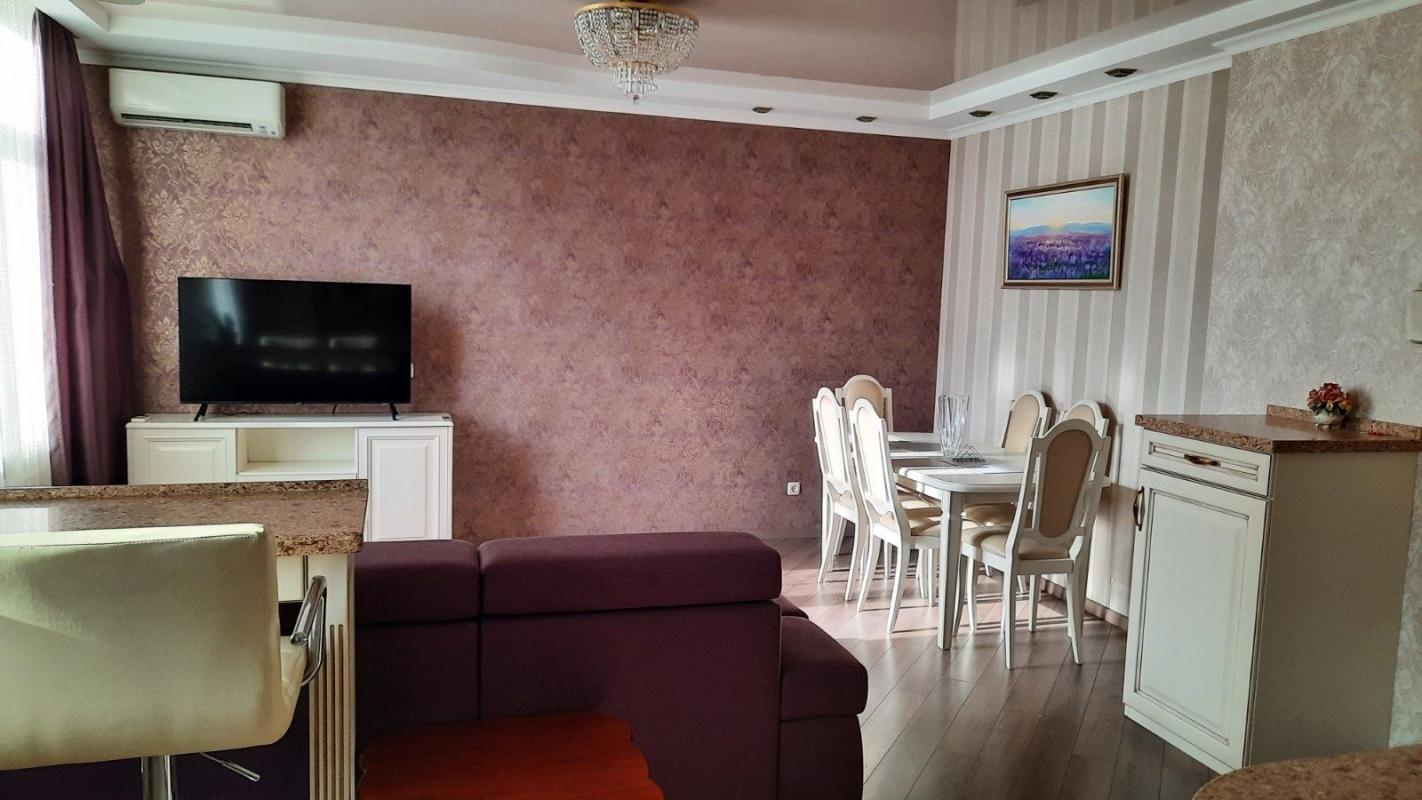Long term rent 2 bedroom-(s) apartment Aviakonstruktora Ihoria Sikorskoho Street (Tankova Street) 4д