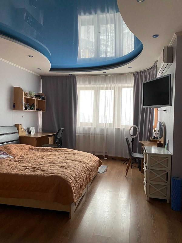 Sale 3 bedroom-(s) apartment 140 sq. m., Anny Akhmatovoi Street 13д