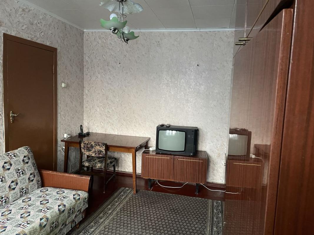 Продаж 1 кімнатної квартири 26 кв. м, Новгородська вул. 10