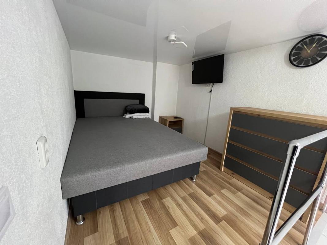 Long term rent 1 bedroom-(s) apartment Marshala Bazhanova Street 14