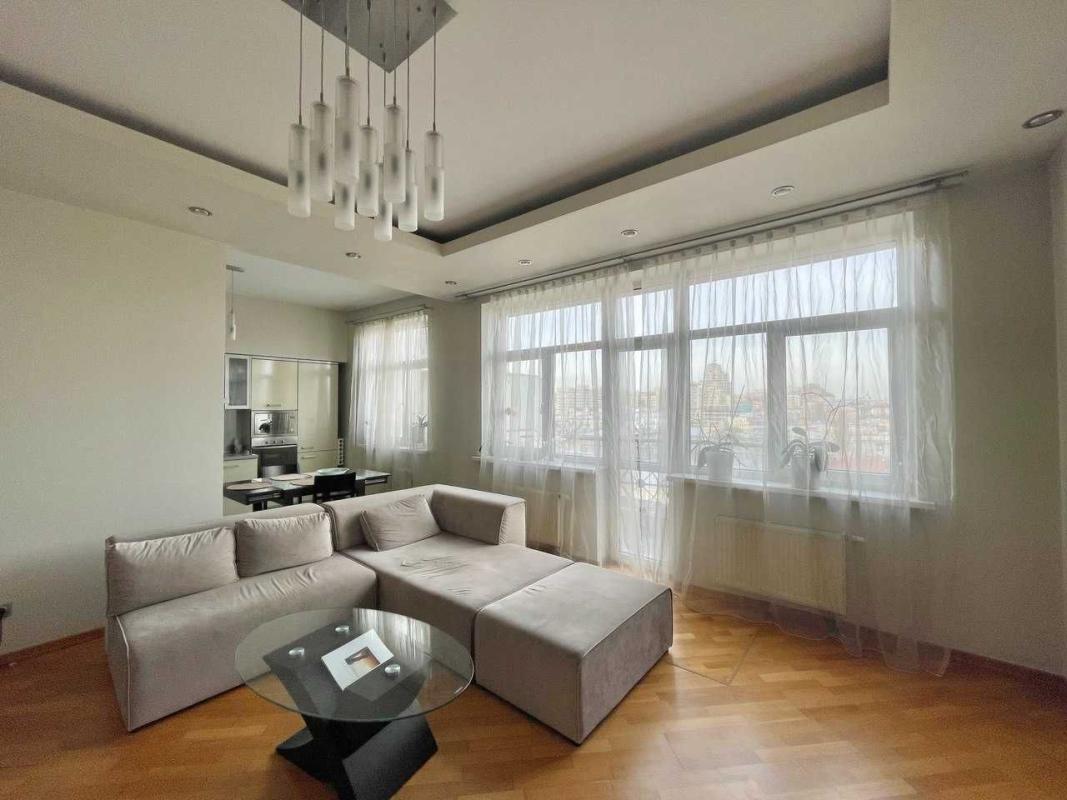 Long term rent 2 bedroom-(s) apartment Tarasa Shevchenka Boulevard (Taras Shevchenko Boulevard) 11а