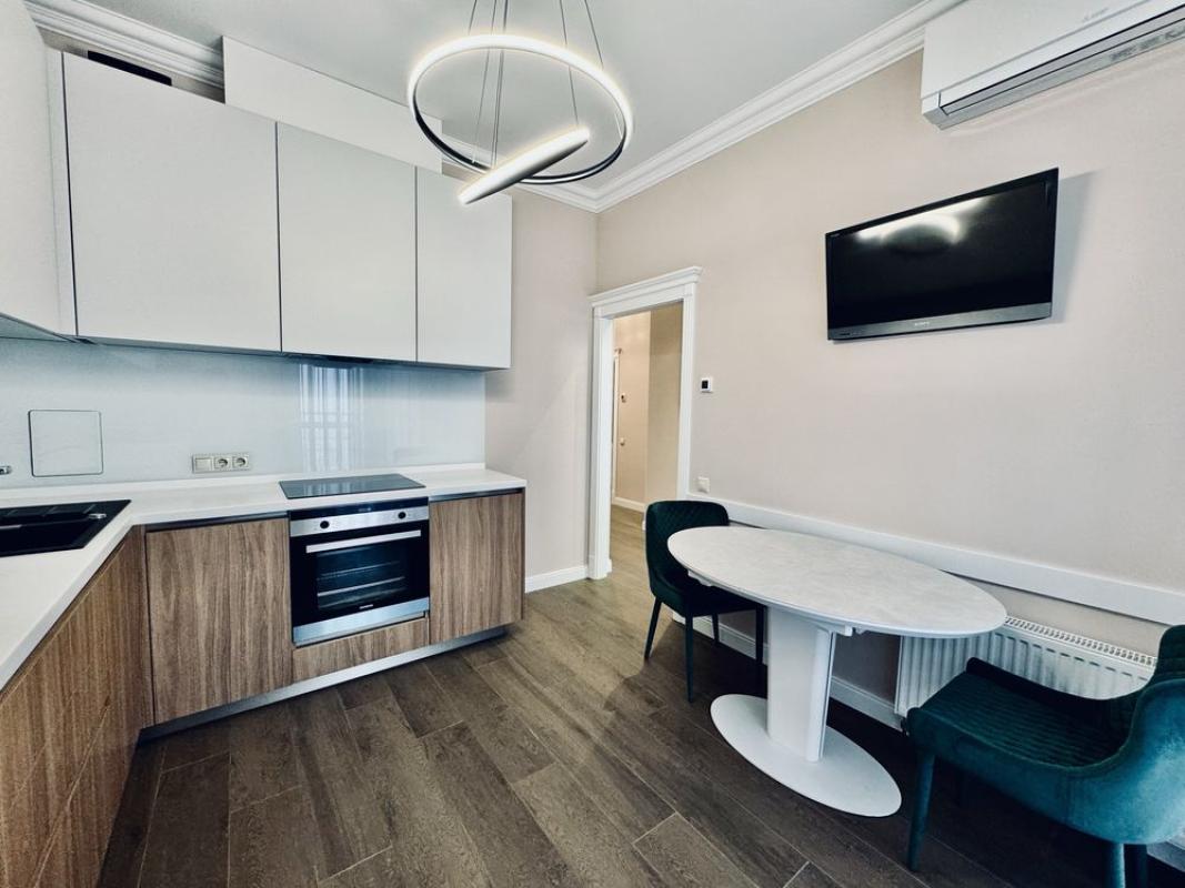 Sale 1 bedroom-(s) apartment 43 sq. m., John McCain Street (Ivana Kudri Street) 7