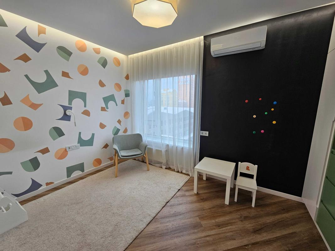 Sale 3 bedroom-(s) apartment 82 sq. m., Berezneva Street