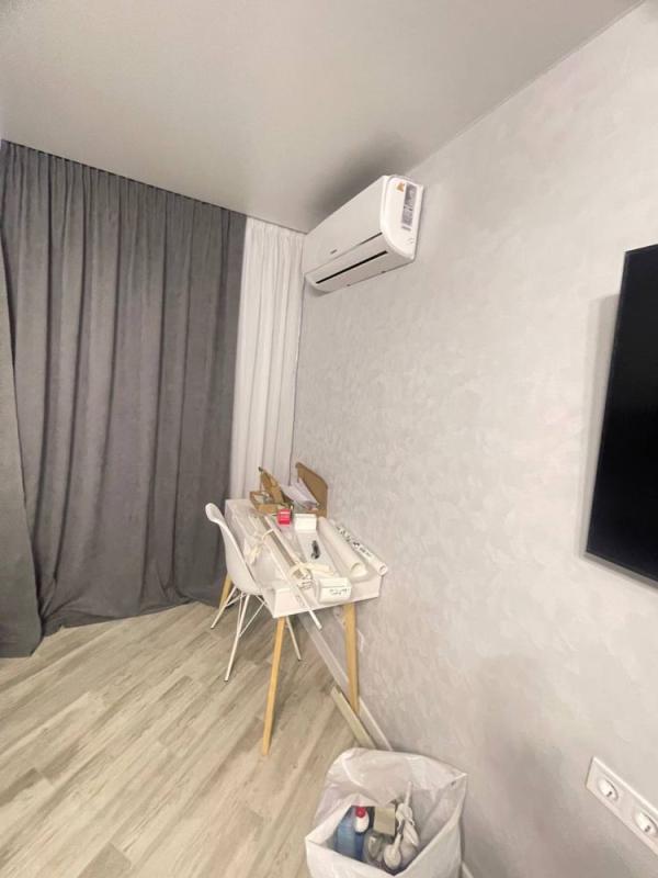 Sale 1 bedroom-(s) apartment 34 sq. m., Heroiv Pratsi Street 12г