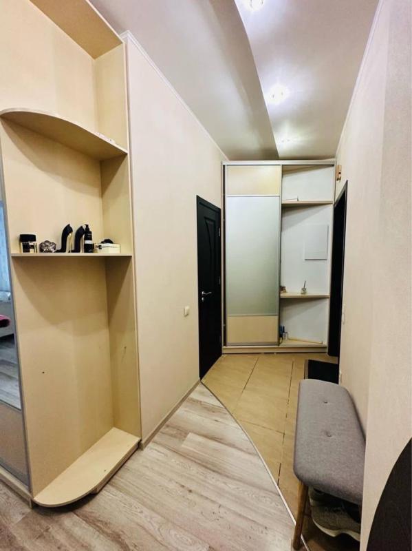 Sale 1 bedroom-(s) apartment 53 sq. m., Peremohy Avenue 66к