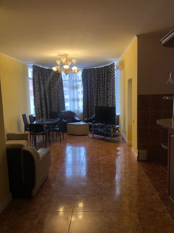 Long term rent 4 bedroom-(s) apartment Dmytrivska Street 69