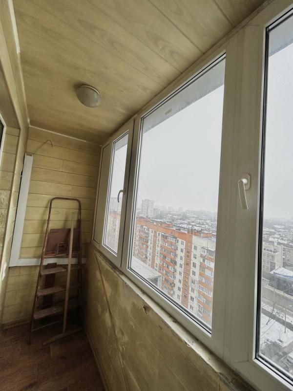 Продаж 2 кімнатної квартири 51 кв. м, Молочна вул. (Кірова) 1 к2