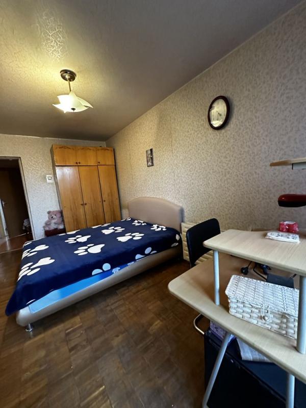 Sale 3 bedroom-(s) apartment 68 sq. m., Knyazya Romana Mstyslavychya Street (Henerala Zhmachenka Street) 18