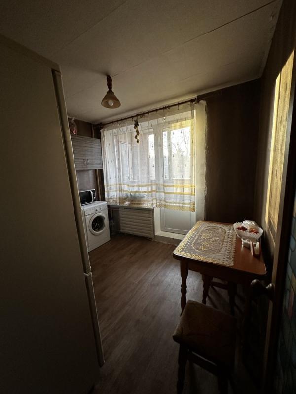 Продажа 3 комнатной квартиры 68 кв. м, ул. Князя Романа Мстиславича (Генерала Жмаченко) 18