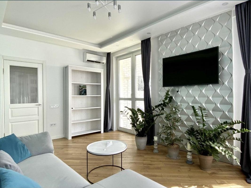 Sale 2 bedroom-(s) apartment 64 sq. m., Zarichna Street 1г