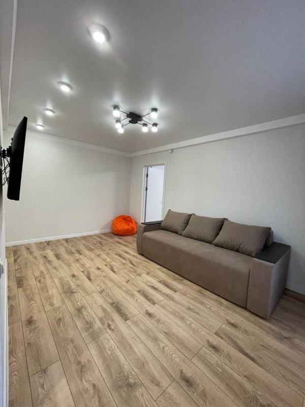 Long term rent 2 bedroom-(s) apartment Dmytra Doroshenka street (Chyhorina Street) 59а