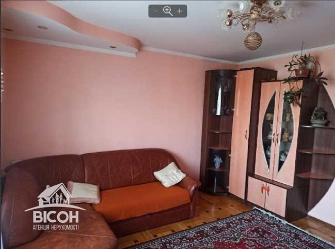 Sale 4 bedroom-(s) apartment 75 sq. m., Torhovytsia Street (Zhyvova Street) 14