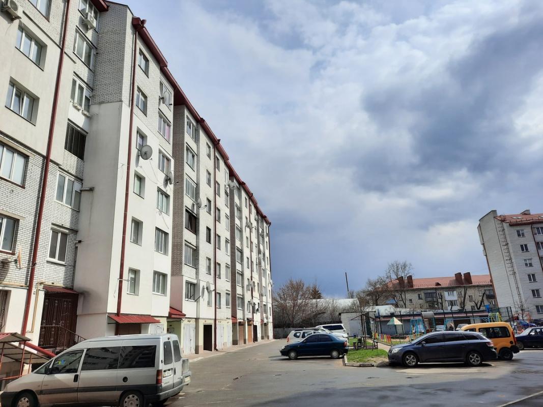 Sale 3 bedroom-(s) apartment 95 sq. m., Lozovetska Street
