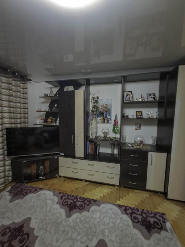 Sale 4 bedroom-(s) apartment 85 sq. m., Torhovytsia Street (Zhyvova Street) 13