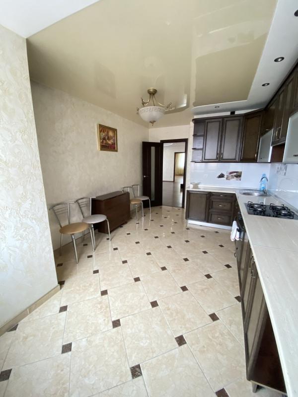 Sale 3 bedroom-(s) apartment 98 sq. m., Troleibusna Street 6