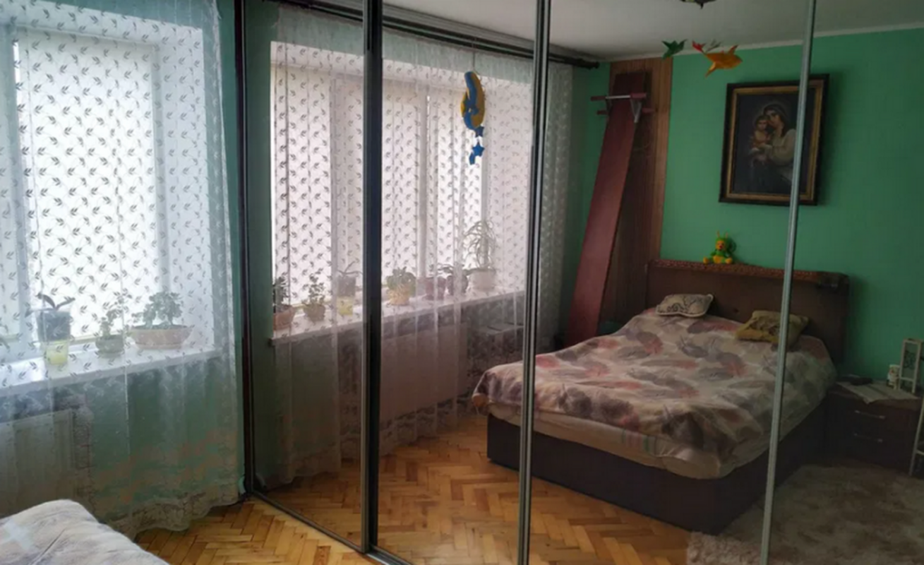 Продажа 2 комнатной квартиры 56 кв. м, Леси Украинки ул. 39