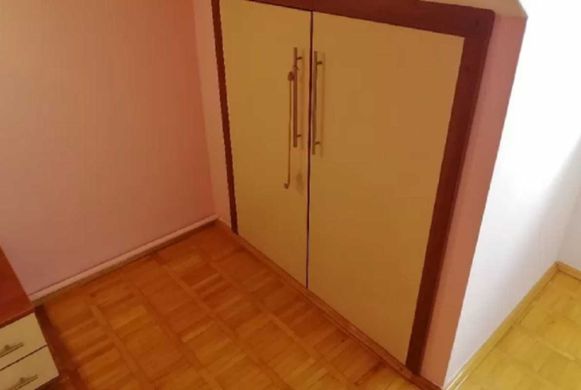 Продаж 3 кімнатної квартири 64 кв. м, Руська вул. (Леніна) 9
