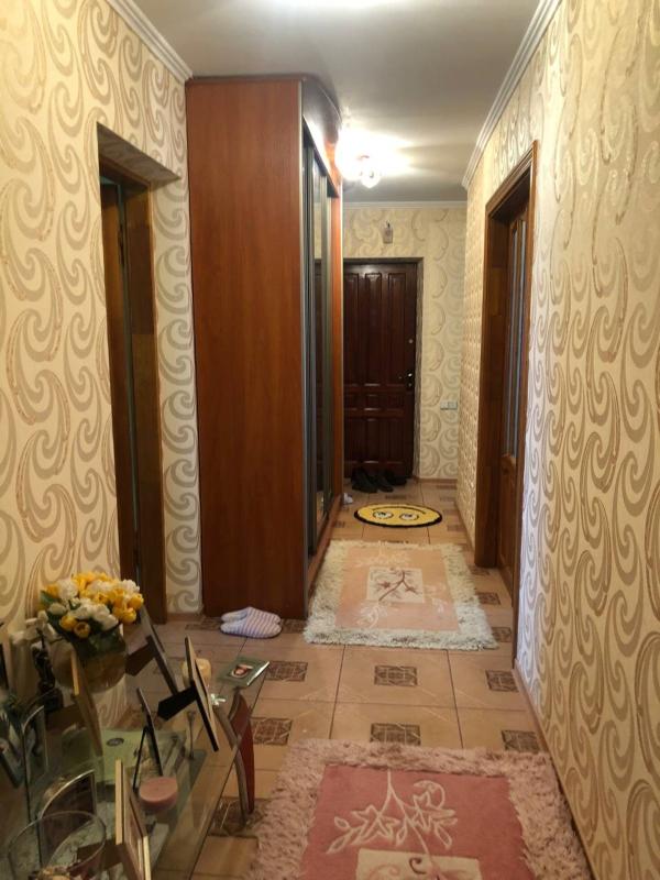 Sale 4 bedroom-(s) apartment 96 sq. m., Lesi Ukrainky Street 15