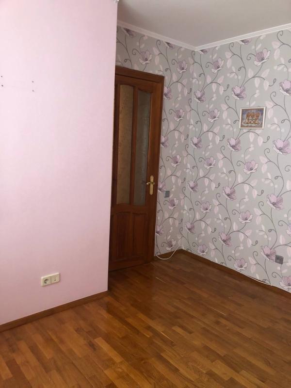 Продаж 4 кімнатної квартири 96 кв. м, Лесі Українки вул. 15
