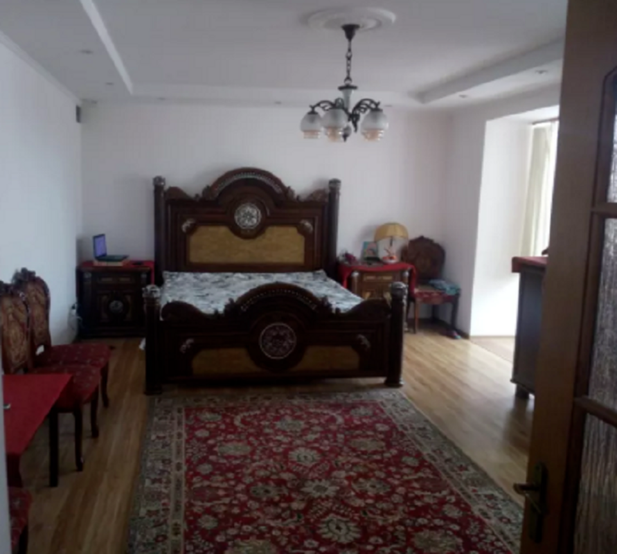 Продаж 4 кімнатної квартири 217 кв. м, Вільхова вул. (Ольхова) 15
