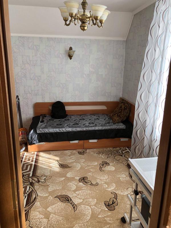 Sale 5 bedroom-(s) apartment 154 sq. m., Volodymyra Velykoho Street 1