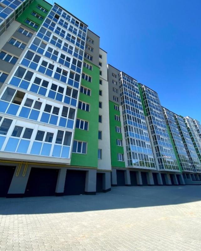 Продаж 3 кімнатної квартири 89 кв. м, Яреми вул. 9