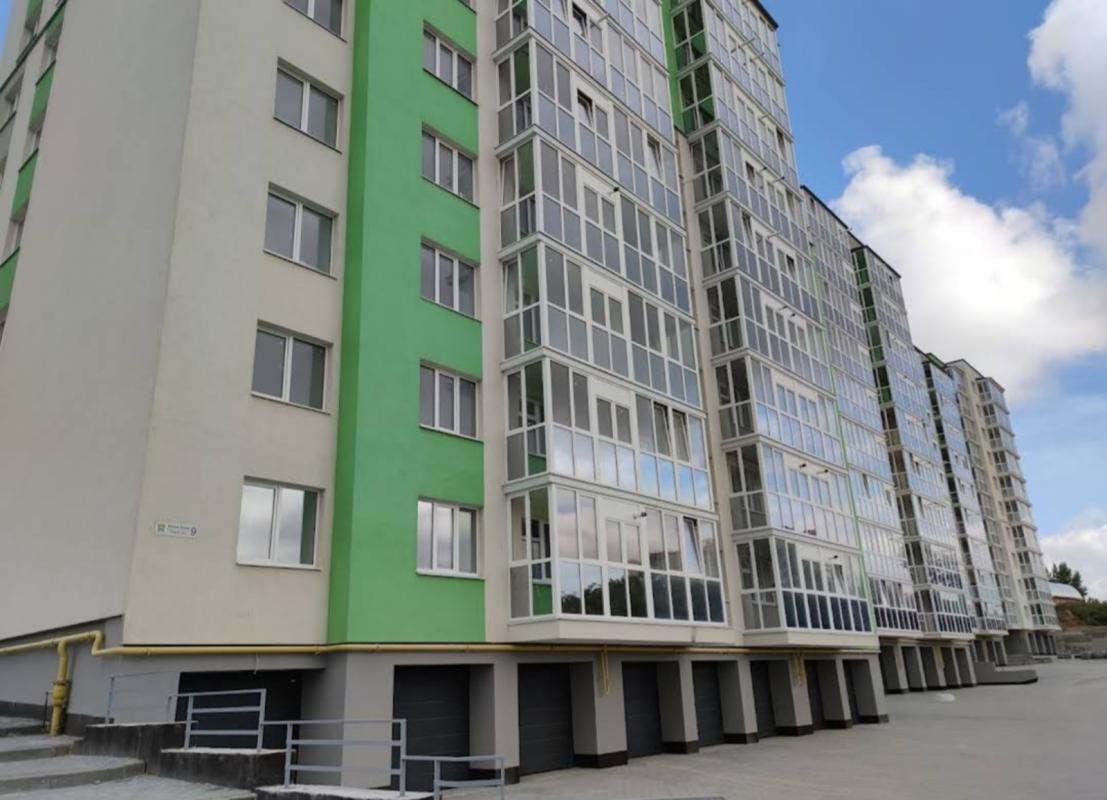 Продаж 3 кімнатної квартири 89 кв. м, Яреми вул. 9