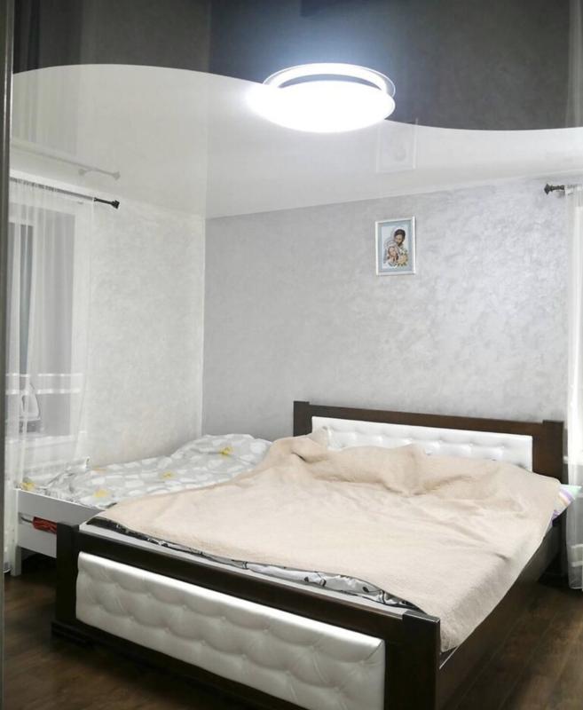 Sale 3 bedroom-(s) apartment 90 sq. m., Yaremy Street 9