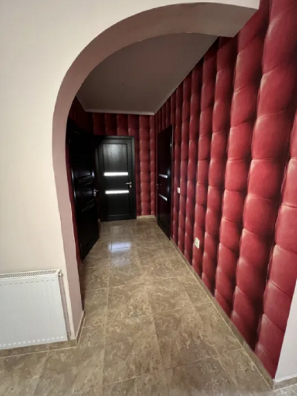 Sale 3 bedroom-(s) apartment 130 sq. m., Polyova Street 13