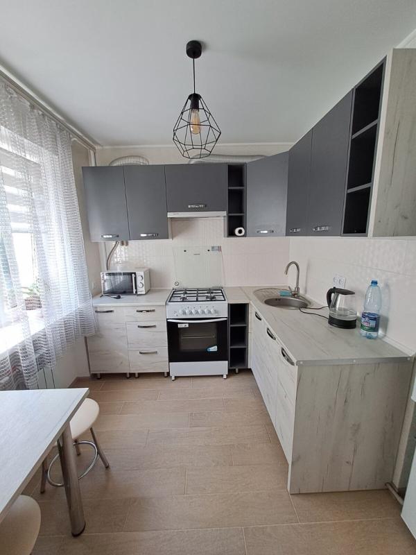 Sale 3 bedroom-(s) apartment 59 sq. m., Staryi Podil Street (Tantsorova Street) 2