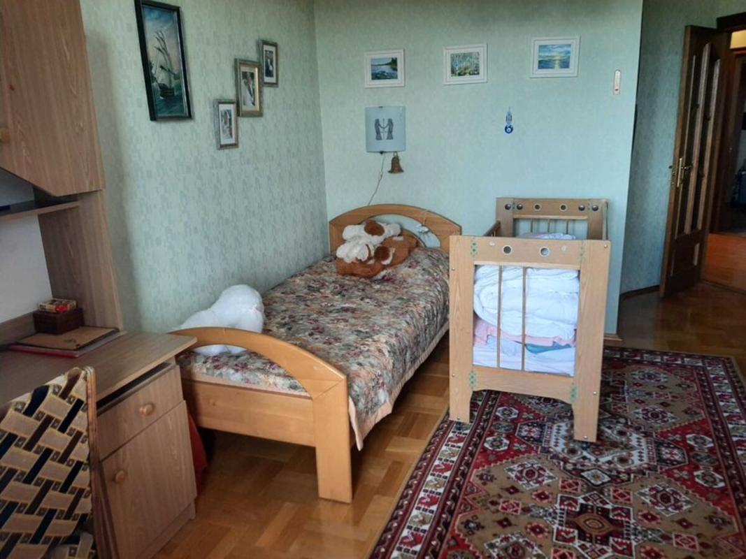 Sale 5 bedroom-(s) apartment 140 sq. m., Biletska Street