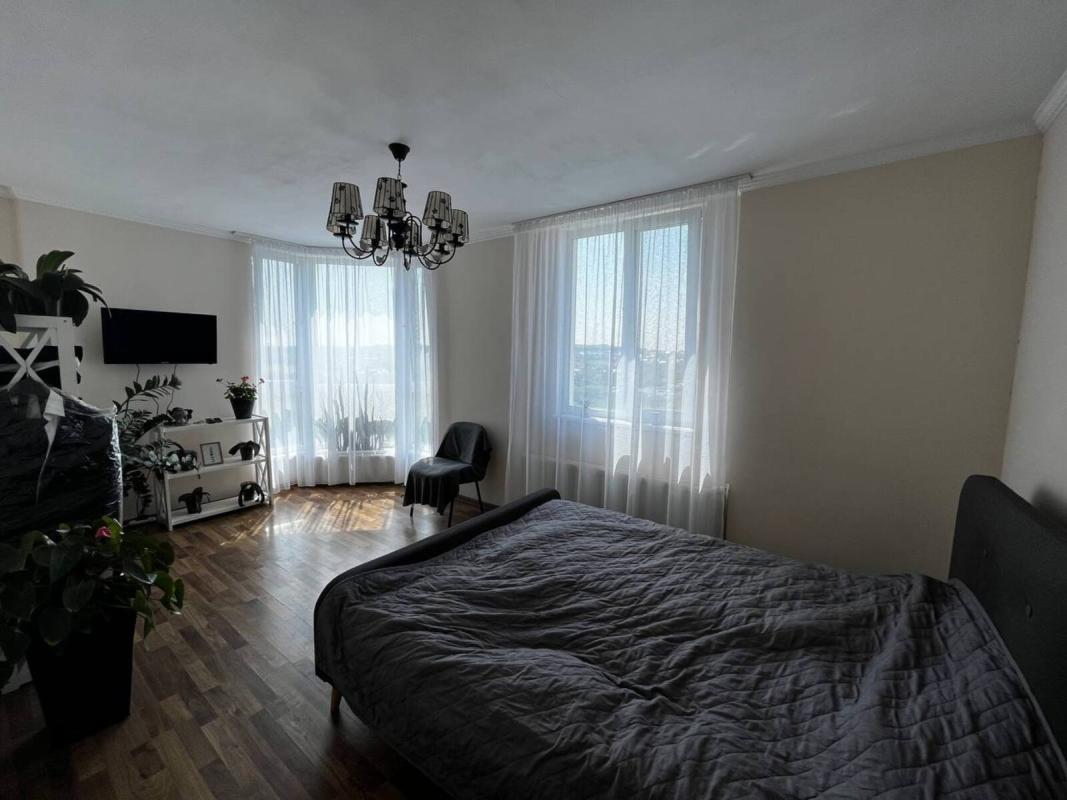 Sale 2 bedroom-(s) apartment 61.4 sq. m., Bilohirska Street 18г