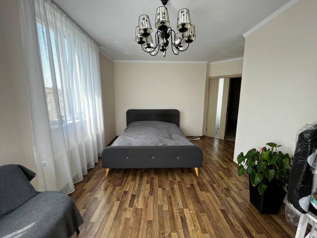 Sale 2 bedroom-(s) apartment 61 sq. m., Bilohirska Street 18г