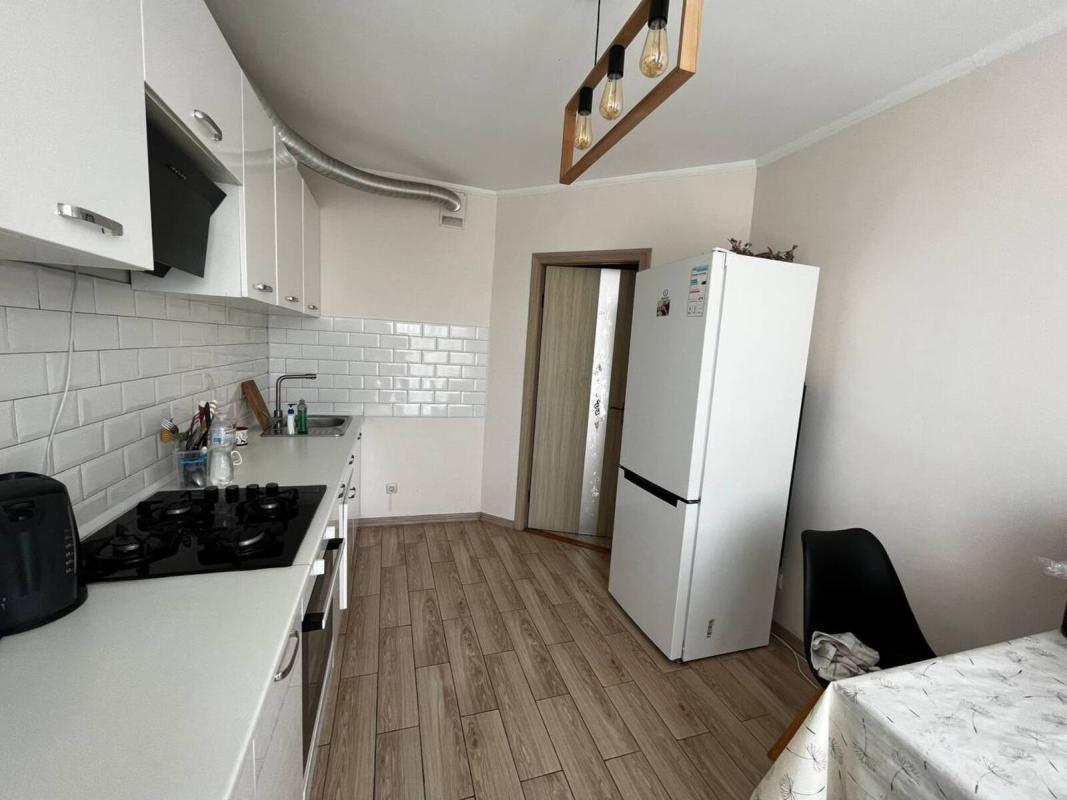 Sale 2 bedroom-(s) apartment 61 sq. m., Bilohirska Street 18г