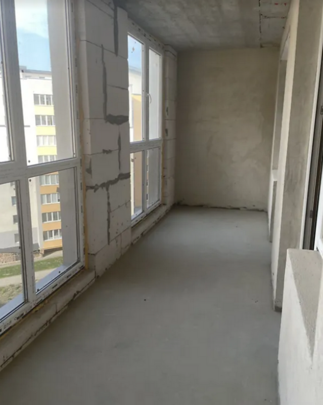 Продаж 3 кімнатної квартири 84 кв. м, Микулинецька вул.