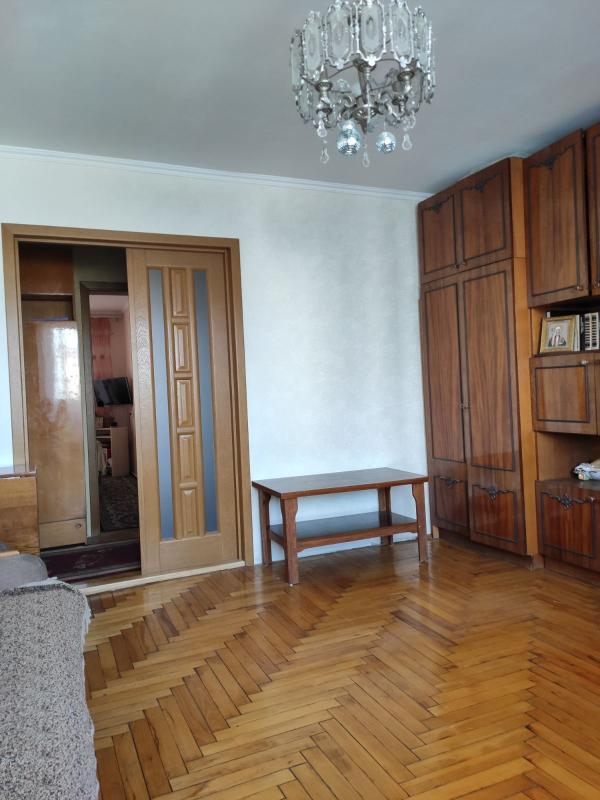 Продаж 4 кімнатної квартири 77 кв. м, Галицька вул. (Вертепна) 10