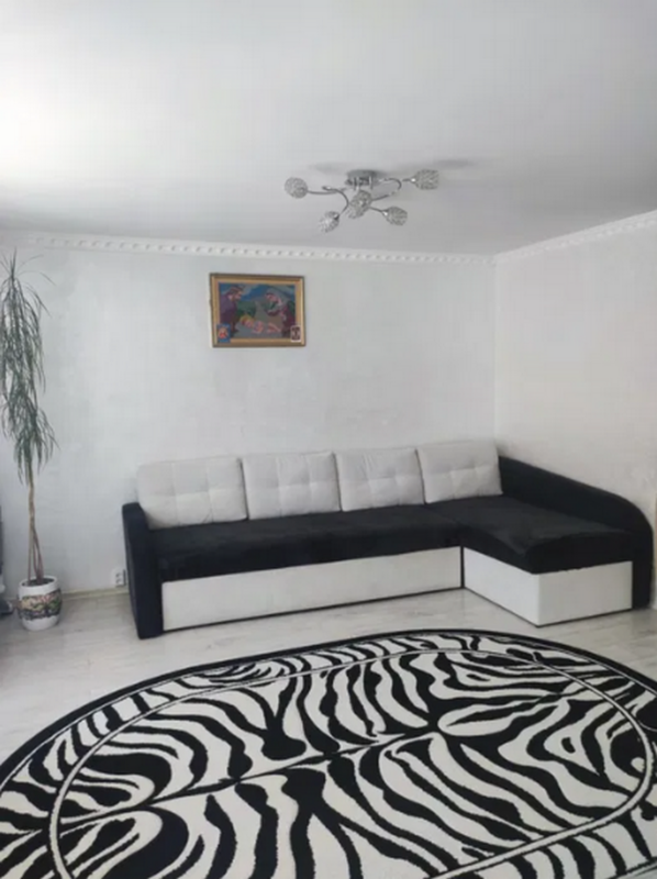 Sale 3 bedroom-(s) apartment 65 sq. m., Zakhysnykiv Ukrainy Street (Pushkina Street) 1