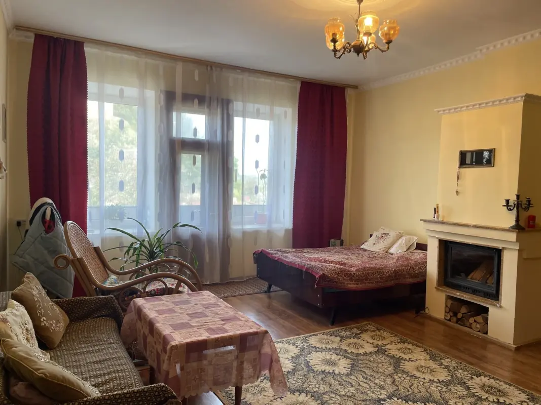 Apartment for sale - Rodyny Yurchakiv street 1