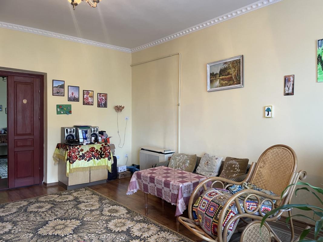 Sale 1 bedroom-(s) apartment 60 sq. m., Rodyny Yurchakiv street 1