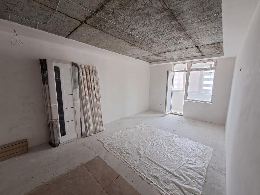 Sale 3 bedroom-(s) apartment 80 sq. m., Kyivska Street 11